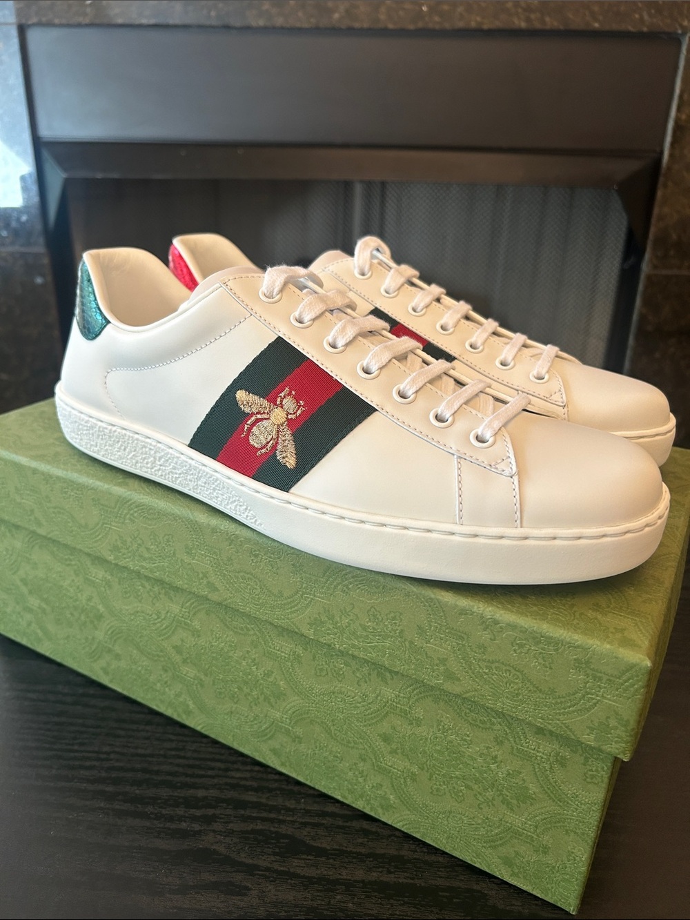 Gucci White Leather Sneakers with Green and Red Web & Gold Bee